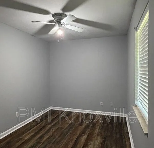 4136 Larigo Dr — Photo 37