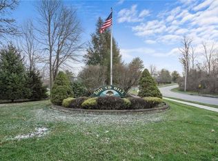 7 Laurel Ct, Fishkill, NY 12524