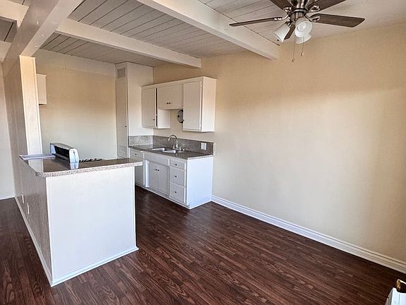 3rd image of 622 W 21st St APT 7