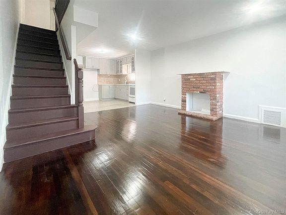 4th image of 1180 E 223rd Street