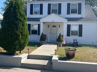 146 Slater Park Ave, Pawtucket, RI 02861