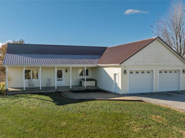 2108 59th St, Vinton, IA 52349