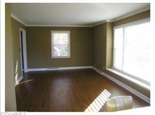 1231 Foxhall Dr, Winston Salem, NC 27106