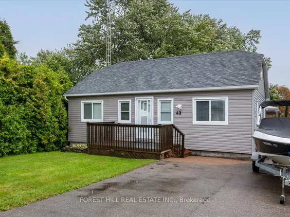 43 Lake Ave, Ramara, ON L0K 1B0