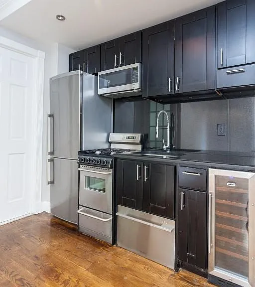 127 Avenue C #4B — Photo 10