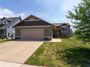 310 N Blair St, Canton, SD 57013