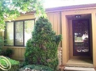 41513 Bedford Dr, Canton, MI