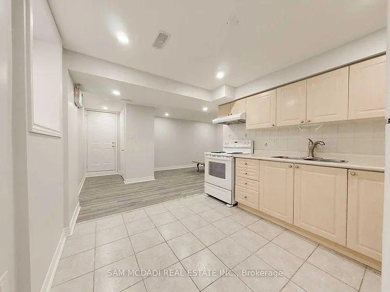 19 Sterritt Dr — Photo 7