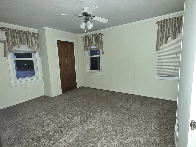381 Stewart Ave — Photo 10