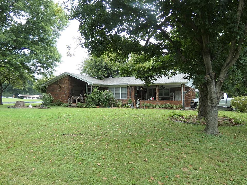 1st image of 101 Baker Dr