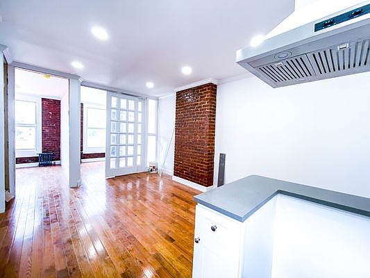 1st image of 3704 30th Ave #2