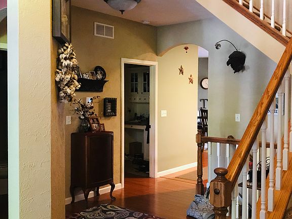 Beautiful grand entry