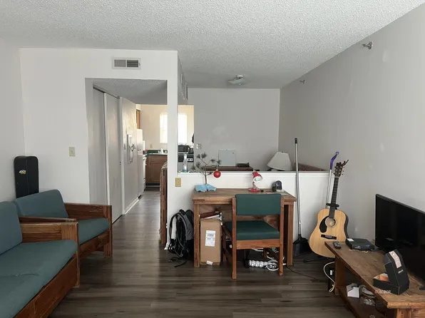 15 S Shafer St APT 503, Athens, OH 45701