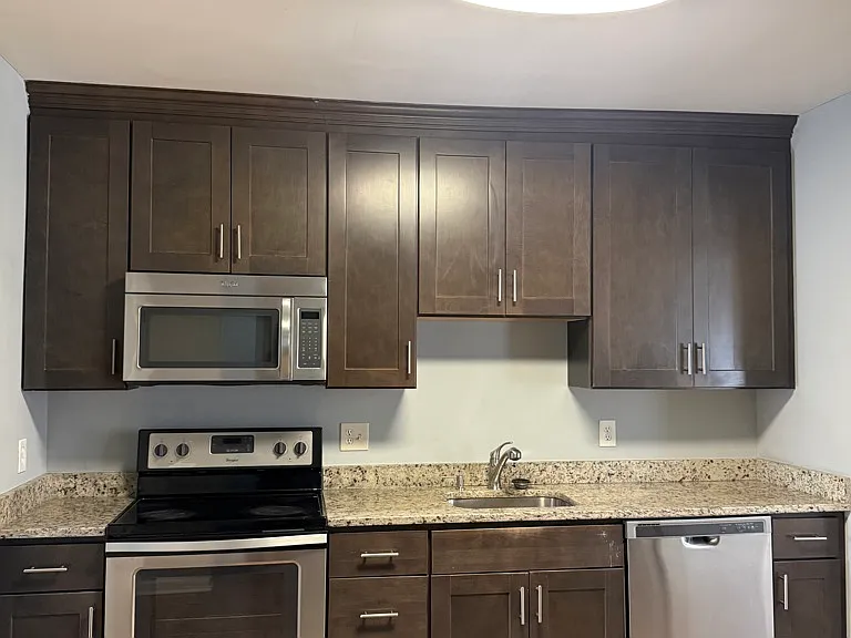 7950 Quarterfield Rd — Photo 8