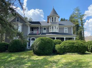 119 Walnut St, Ronceverte, WV 24970