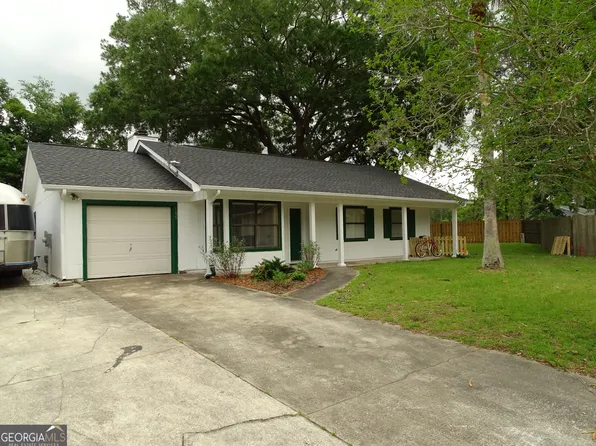 106 Dogwood Cir, Saint Marys, GA 31558