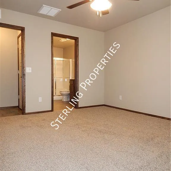 949 Chase Ln — Photo 16