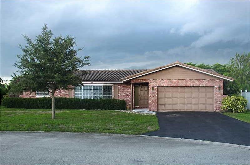 1st image of 8646 NW 25th Ct