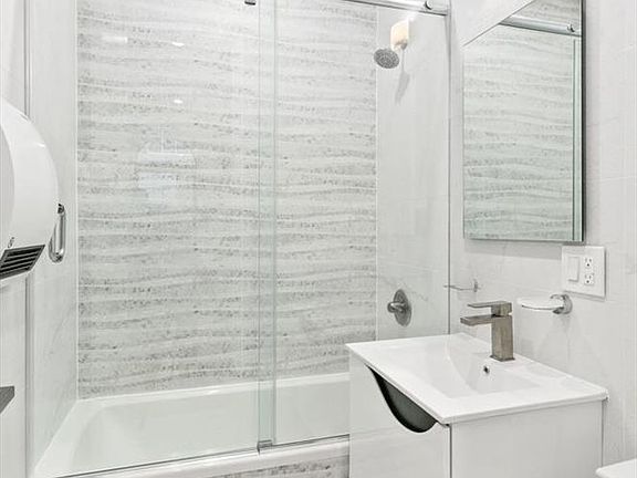 5th image of 420 E 138th St APT 5A