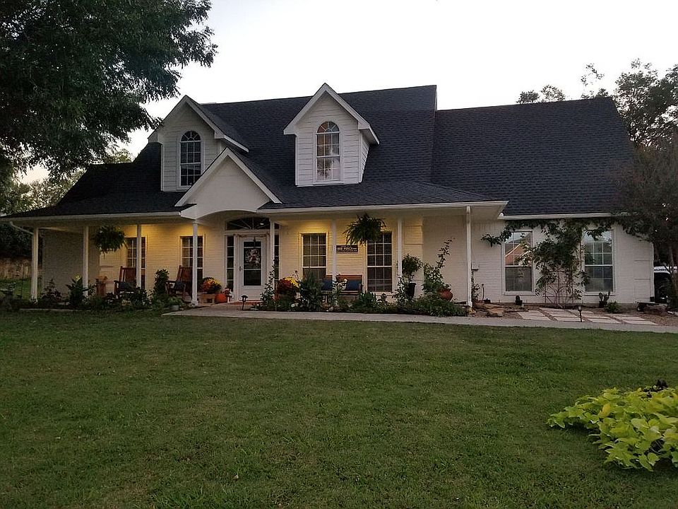 1st image of 78 Trailridge Dr