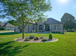W246N7251 Stonefield Dr, Sussex, WI 53089