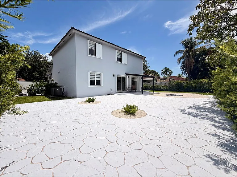 11242 SW 244th Ter — Photo 27