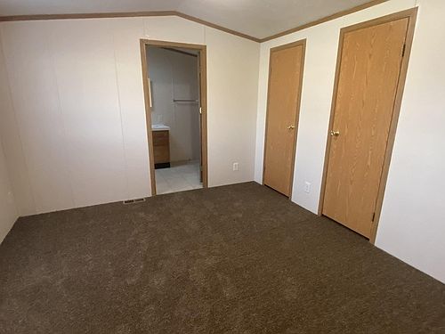 5th image of 248 Roosevelt Dr