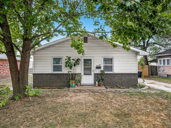 217 N Pine Avenue, Republic, MO 65738