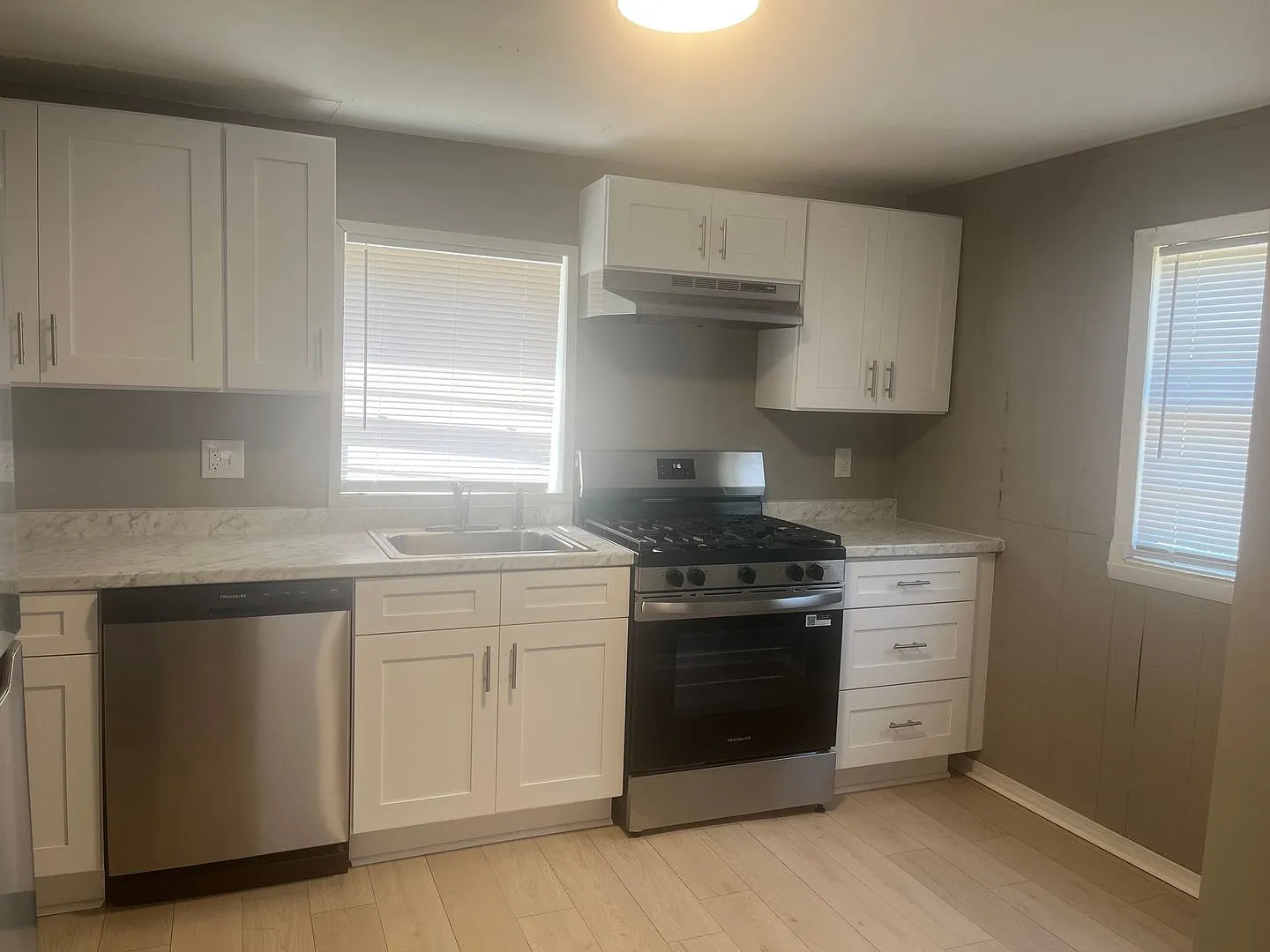 3 Bedroom 1 bath Home — Photo 3