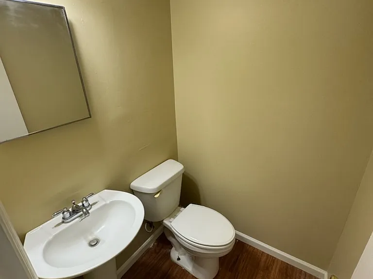 1422 S Lee St — Photo 12