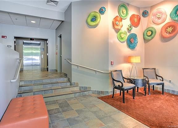 4th image of 21 Battery Park Ave APT 304