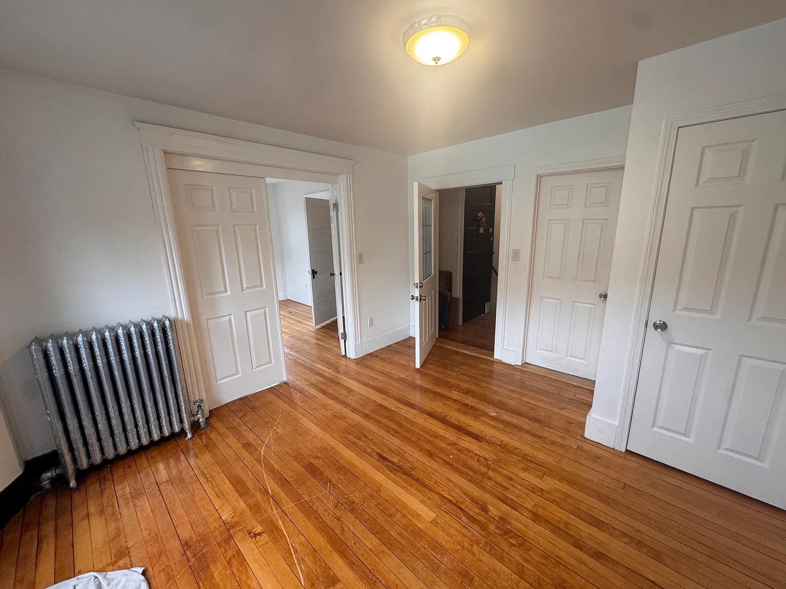 3 bed, $3,000 — Photo 4