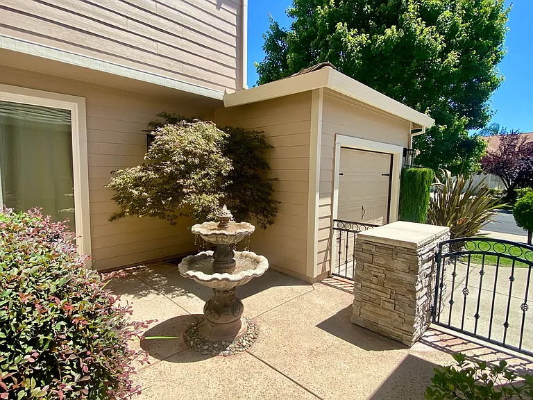 Courtyard with fountain