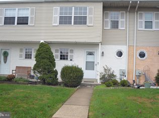 332 Carlyn Ct, Downingtown, PA 19335
