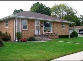 404 South St, Plymouth, WI 53073