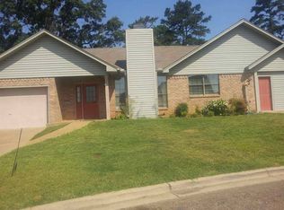 309 Mill Creek Dr, Longview, TX 75604
