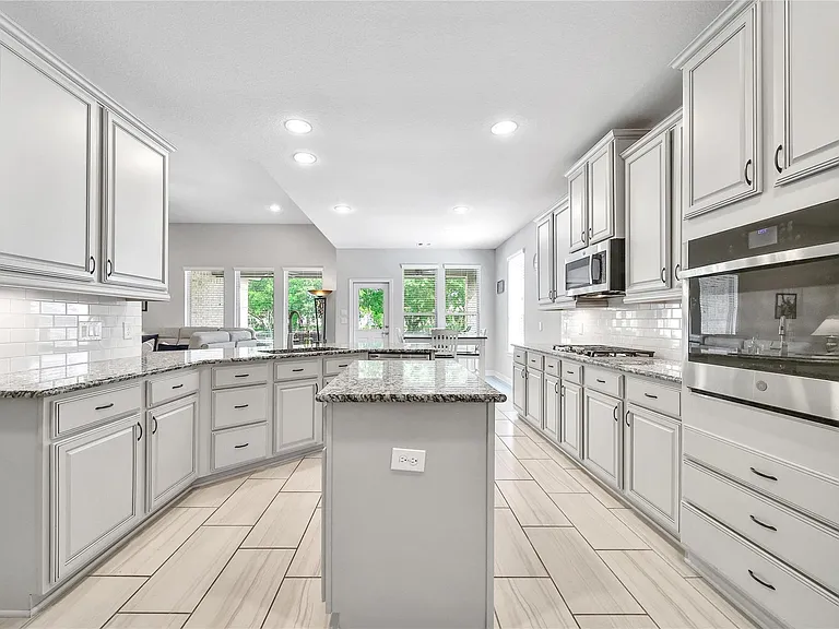 32918 Franklin Brooks Dr — Photo 9
