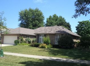 2653 N Haddow Ave, Arlington Heights, IL 60004