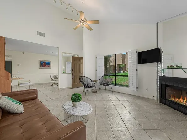 2950 E Escoba Dr Unit I, Palm Springs, CA 92264