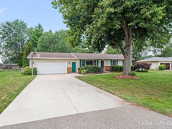 3rd image of 7635 Hollyhock Ave