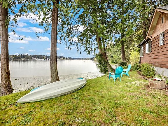 Cute and affordable on the water!