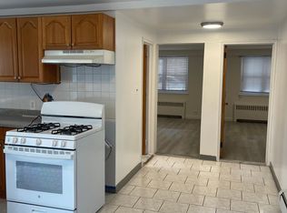 1421 Pelham Pkwy N, Bronx, NY 10469