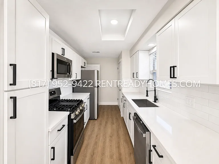 6906 Feather Creek Dr — Photo 6