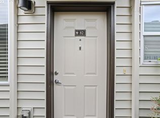 5264 NE 121st Ave APT 82L, Vancouver, WA 98682