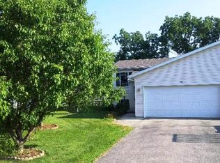 525 Ronald Lee Cir, Rio, WI 53960