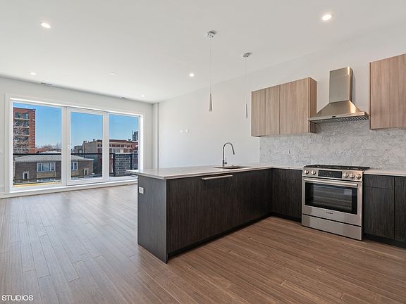 4th image of 4858 N Kenmore Ave #3S