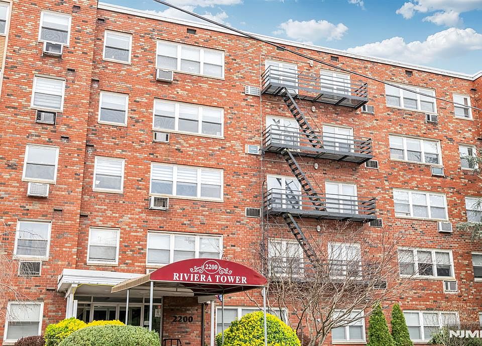 1st image of 2200 Center Ave APT C1