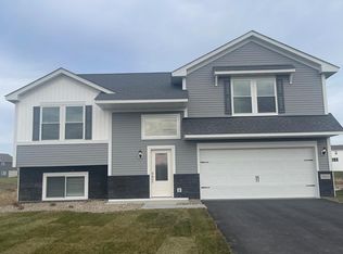 9943 Twin Lakes Pkwy NW, Elk River, MN 55330