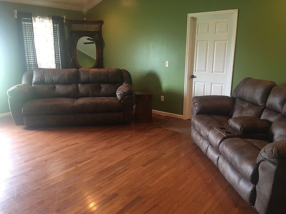 2nd image of 3981 Lawson Gap Rd
