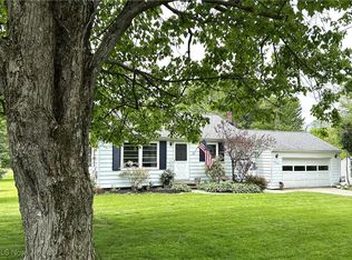 111 Fairview Rd, Chagrin Falls, OH 44022